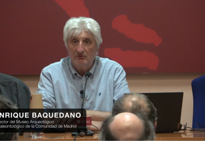 Enrique Baquedano durante la conferencia
