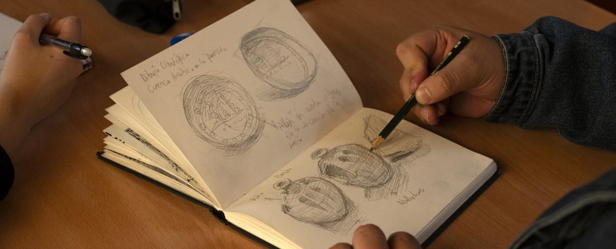 Visita de alumnos de la Escuela de Arte al MARPA. Foto: MARPA / Mario Torquemada