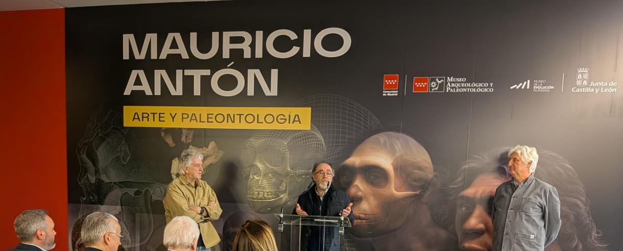 Inauguración de la exposición "Mauricio Antón. Arte y Paleontología"