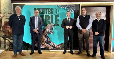 El museo Arqueológico y Paleontológico de la Comunidad de Madrid inaugura su exposición sobre los félidos Dientes de Sable