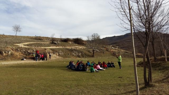 grupo de visitantes al Parque Arqueológico