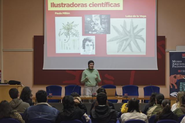 Visita de alumnos de la Escuela de Arte al MARPA