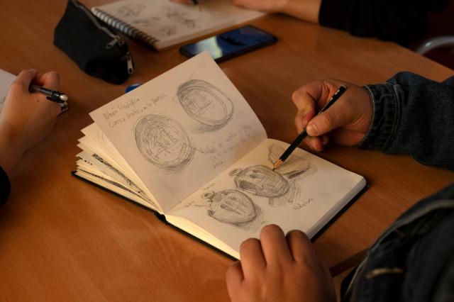 Visita de alumnos de la Escuela de Arte al MARPA